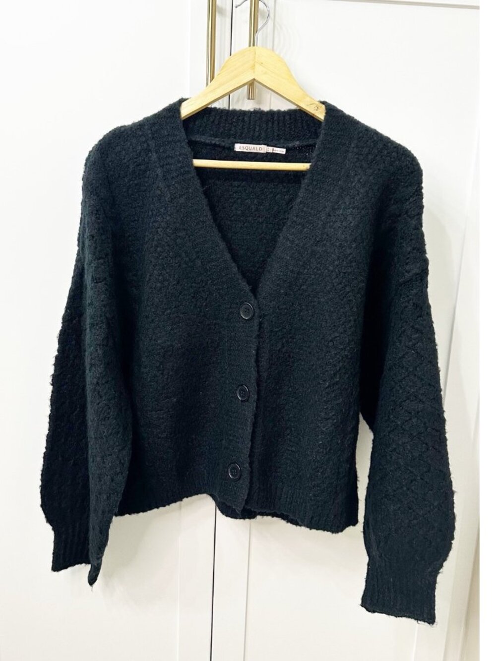 Esqualo Black Button-Front Textured Knit Cropped Cardigan Women’s Size L